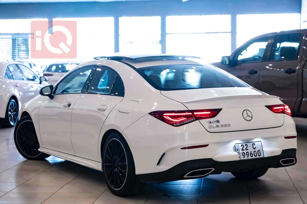 Mercedes-Benz CLA